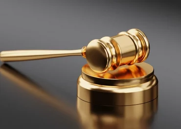 Hovioikeuden tuomio koskien liiketilan vuokrasopimuksen kestoa sääntelevän ehdon kohtuullisuutta ja sovittelua